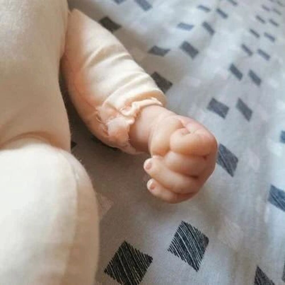 Poup&eacute;e Emmy, la petite merveille d'Ashton-Drake 