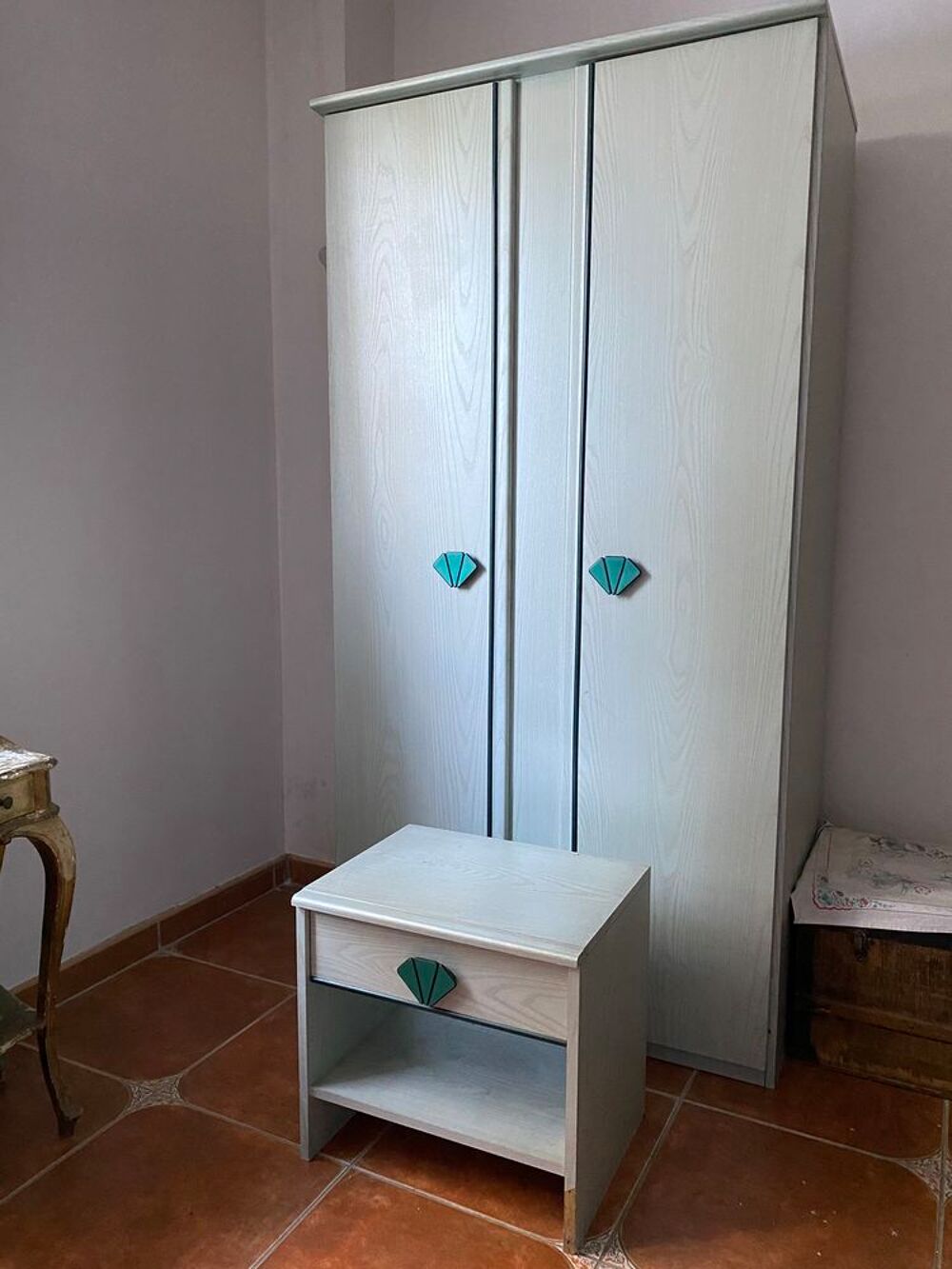 Armoire / penderie + chevet Meubles