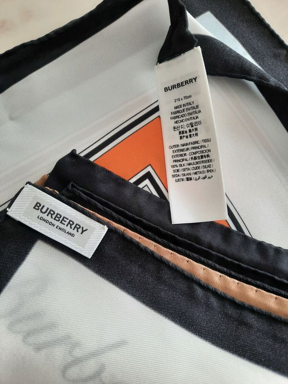 Burberry London England - 100% Soie Vêtements