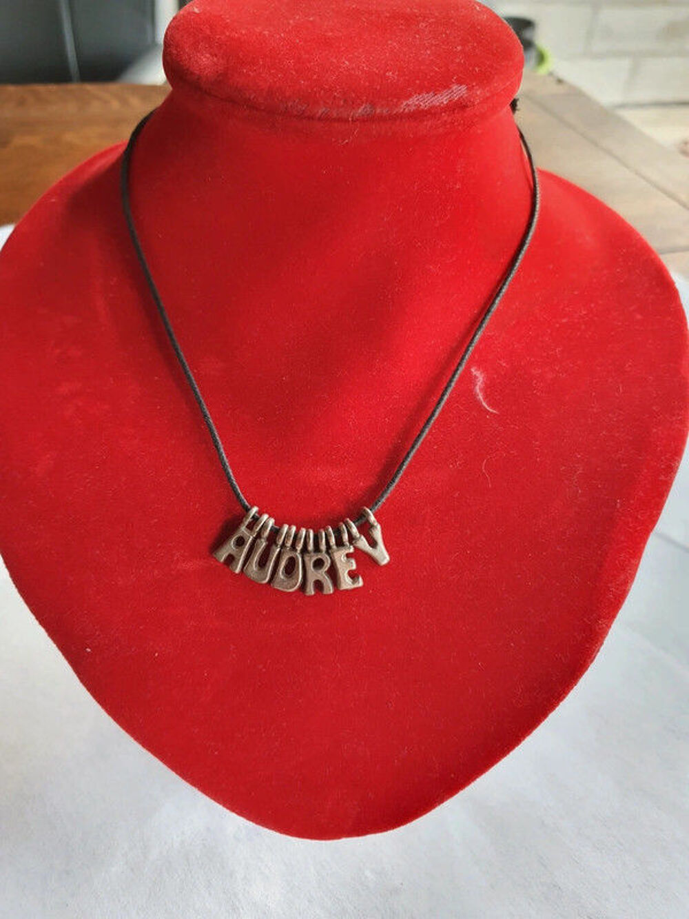 Collier prenom en lettre audrey Bijoux et montres