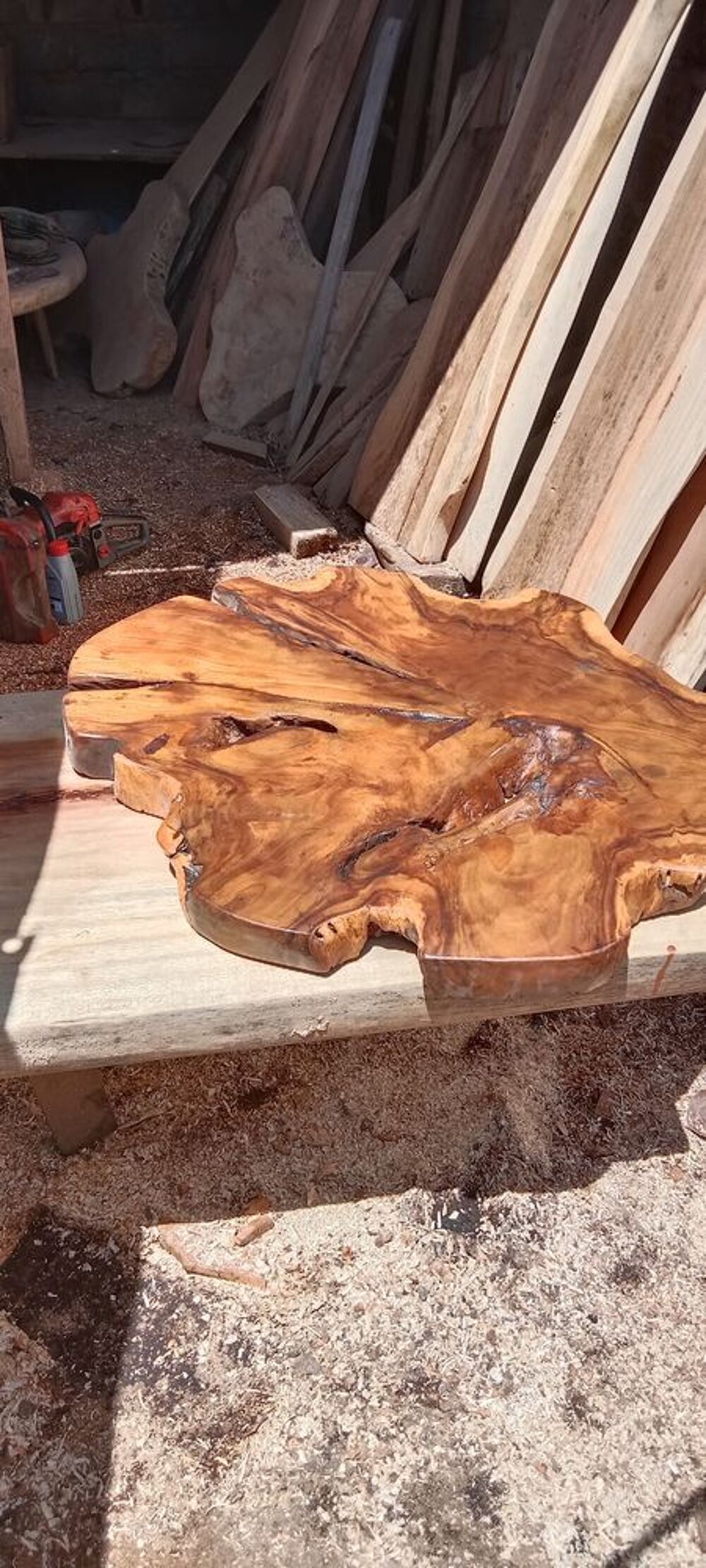 TABLE BOIS EXOTIQUE RUSTIQUE Meubles