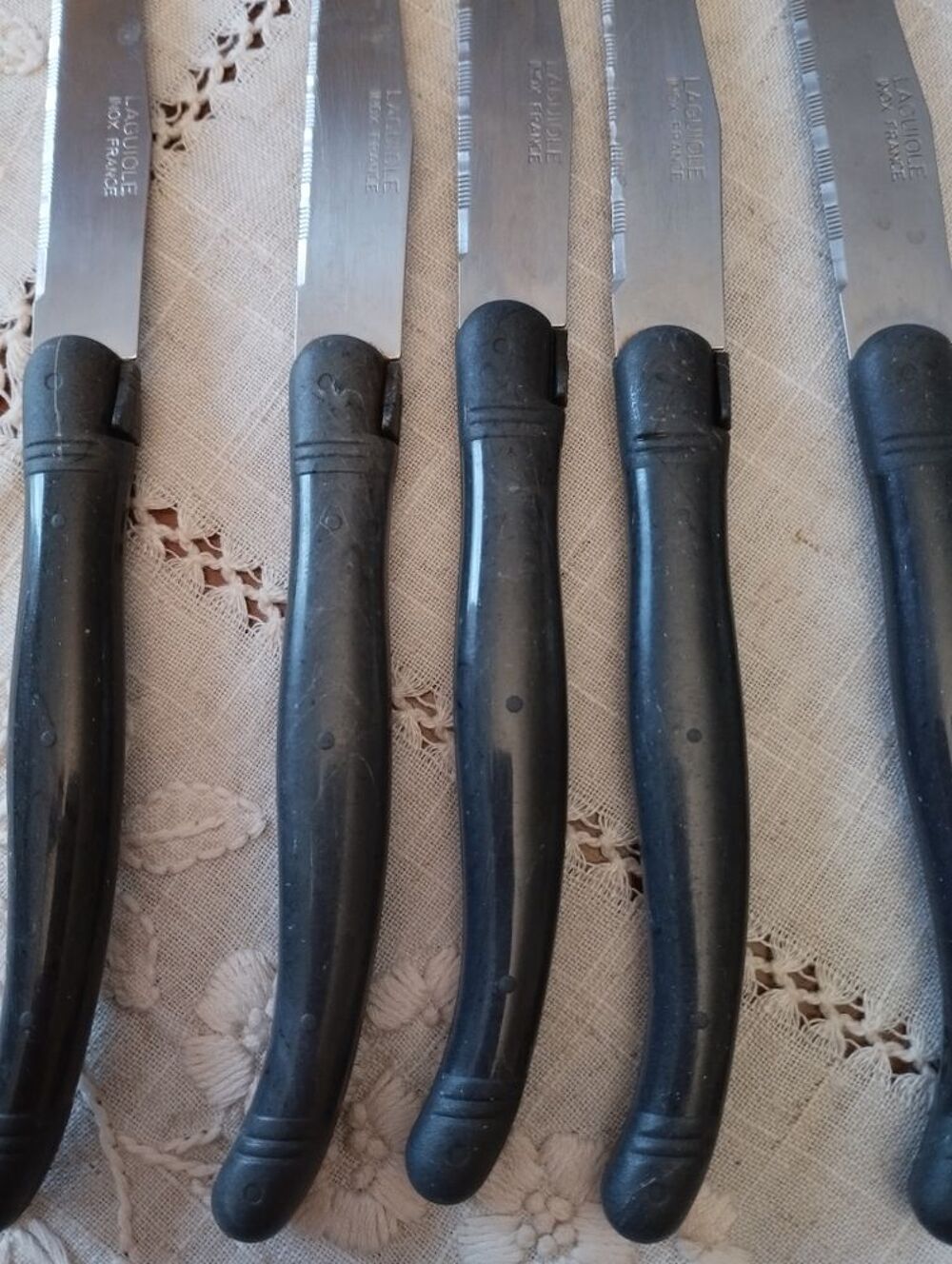 12 Couteaux + fourchettes &agrave; crustac&eacute;s + couteau &agrave; pain Cuisine