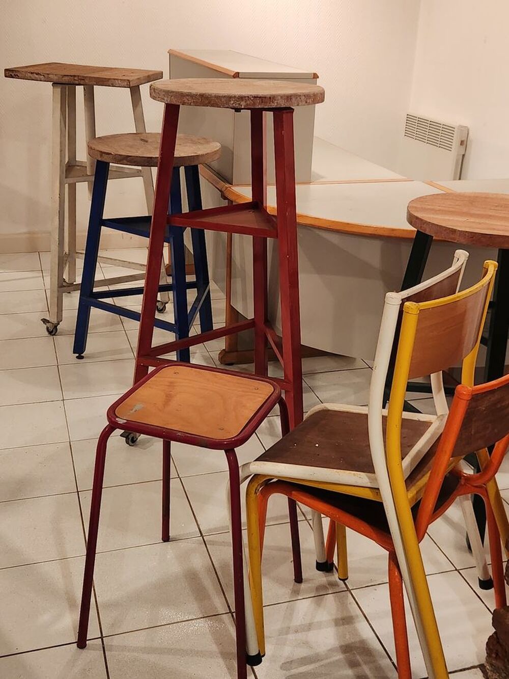 Table modelage TBE D�coration