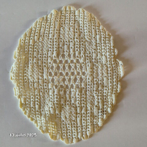 Petit napperon en dentelle fait au crochet et fait main 5 Saumur (49)