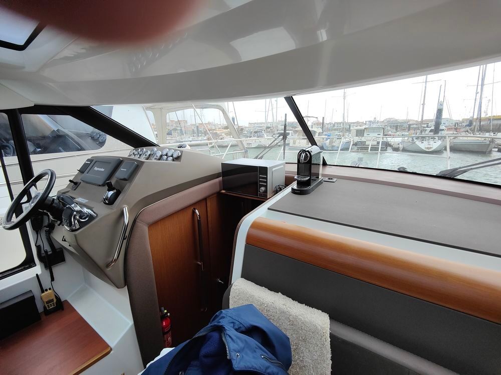 Vedette - Yacht - Offshore 2011 occasion 85330 Noirmoutier-en-l'&Icirc;le