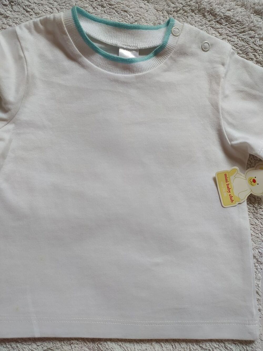 Petit ensemble pour b&eacute;b&eacute; / Salopette et Tee-shirt / NEUFS Vêtements enfants
