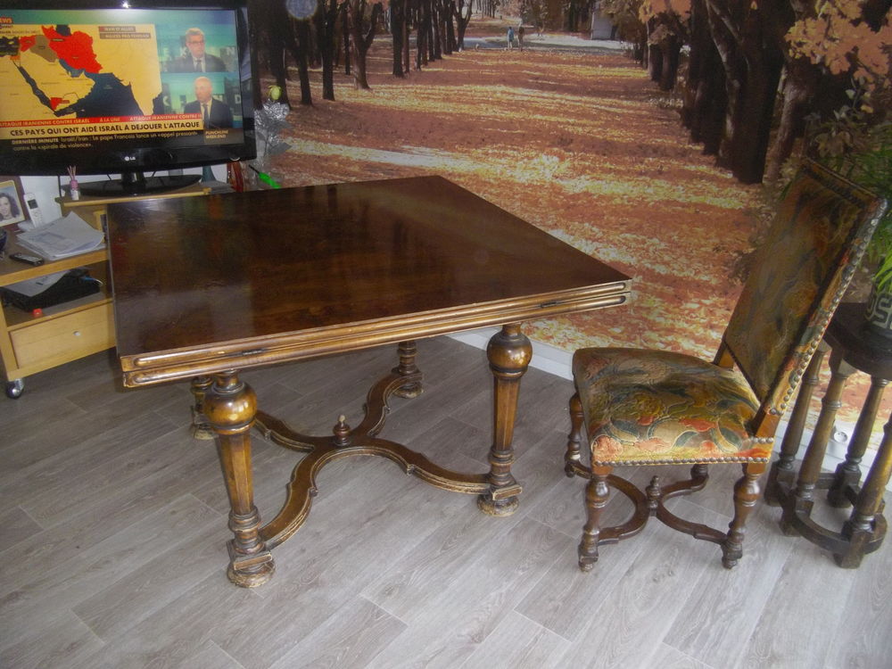 Table Massif de Style avec chaises Meubles