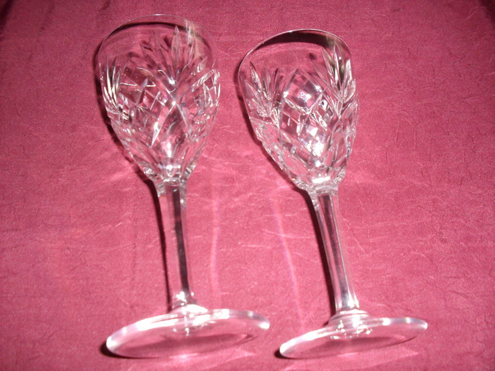 SERVICE VERRE TAILL&Eacute; MAIN, SAINT LOUIS Décoration