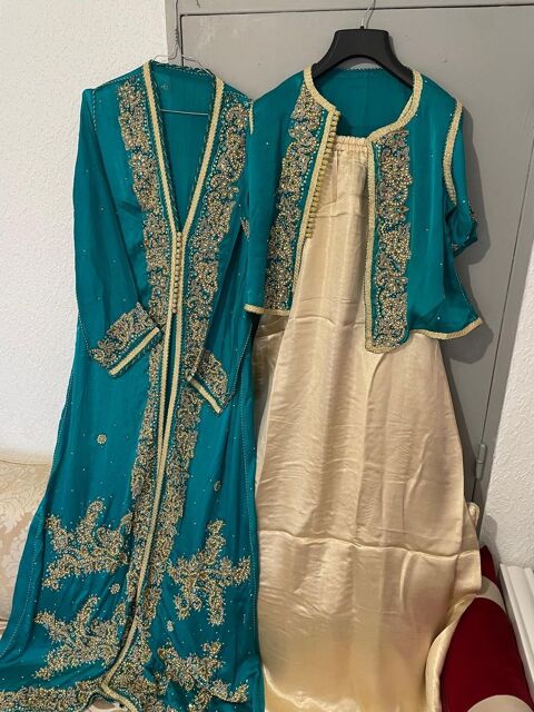 Ensemble 3 pi�ces haute couture / tissu Sarrir / taille XL 142 Nimes (30)