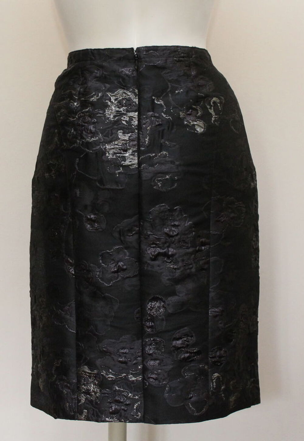 Jupe noire lurex NINA RICCI T.38 Fr
polyester et soie Vêtements
