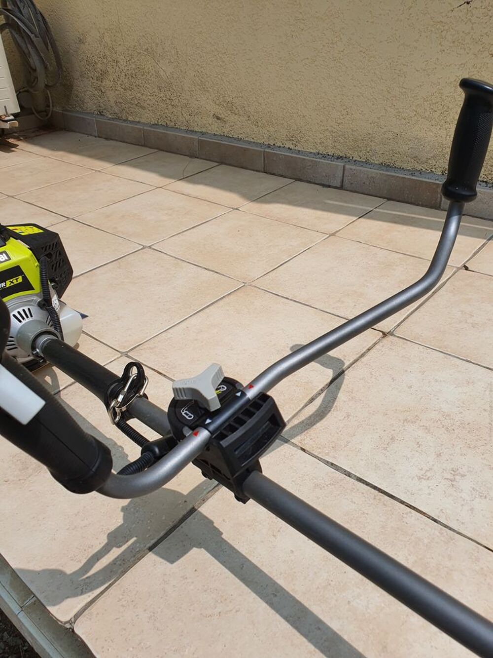 DEBROUSSAILLEUSE THERMIQUE RYOBI RBC42FSBO Jardin