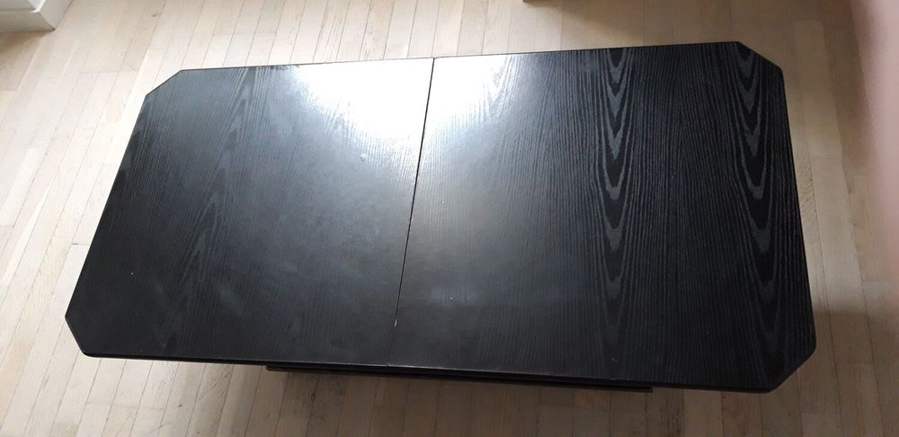 petite table de salon noir
Meubles