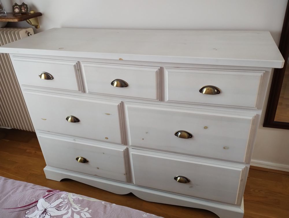 COMMODE ET SES 2 CHEVETS ASSORTIS Meubles