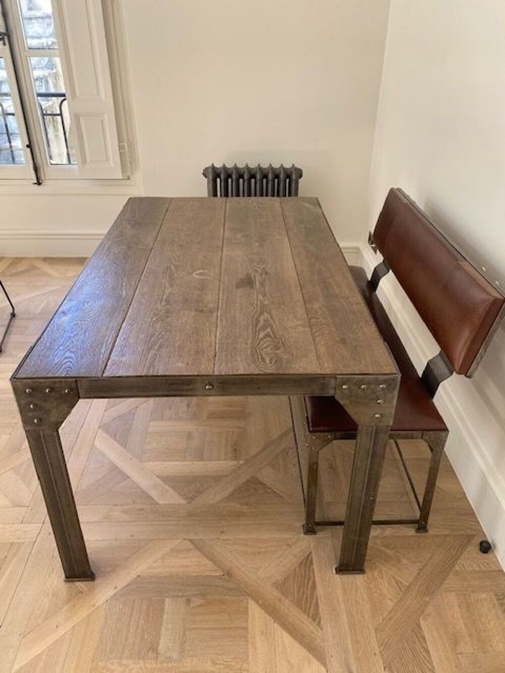ensemble table industrielle + chaises + banc Meubles