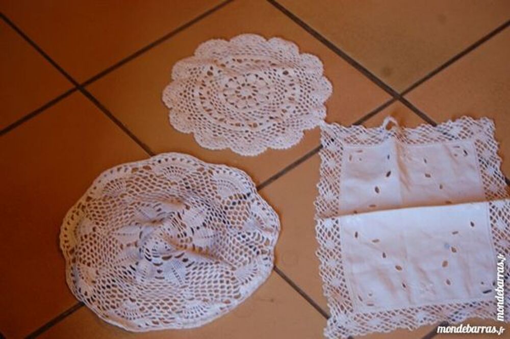 NAPPERONS EN DENTELLE Dcoration