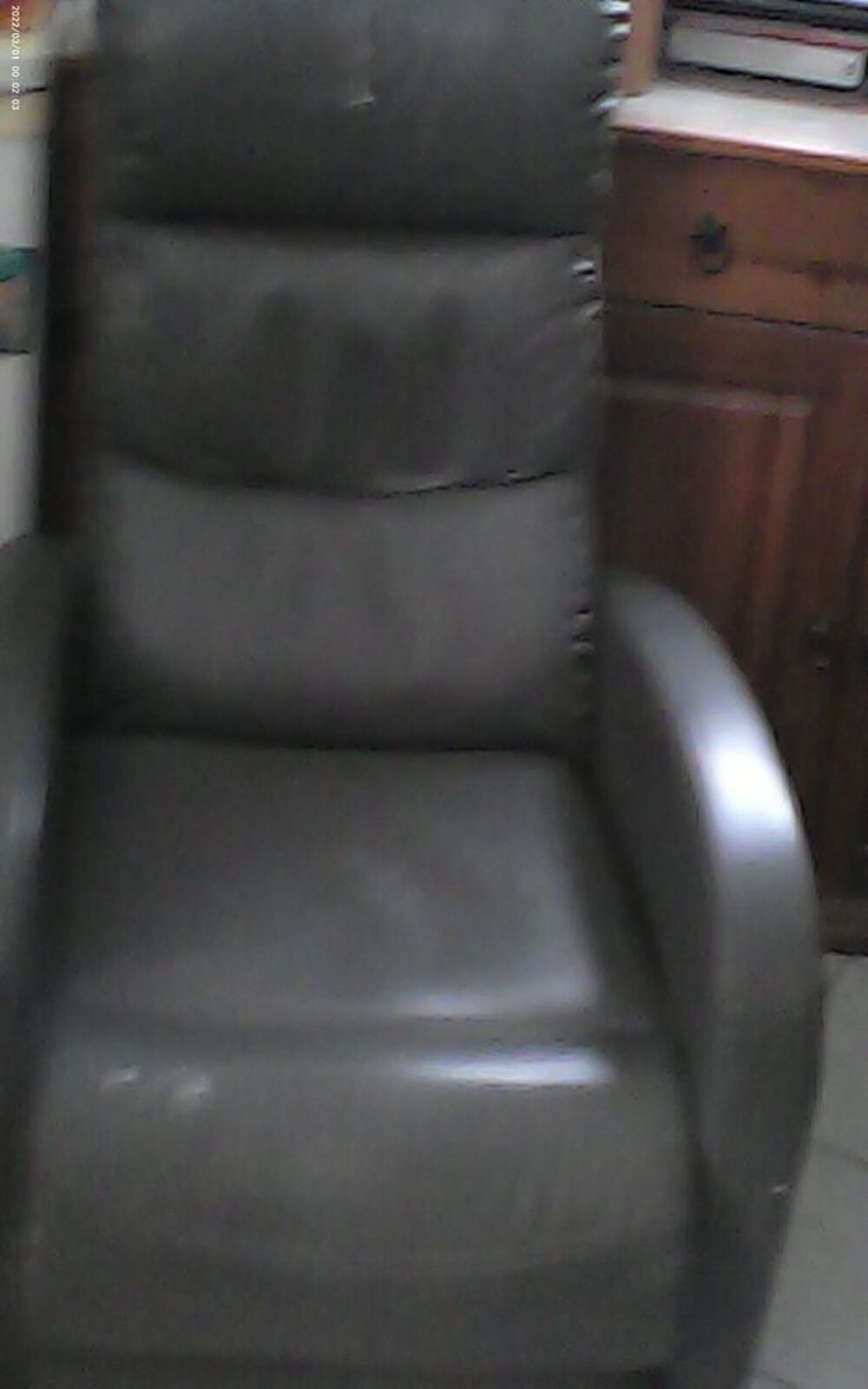 donne fauteuil Meubles