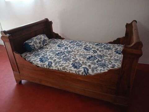 lit ancien bois massif noyer 120x190 avec matelas neuf Léguevin (31)