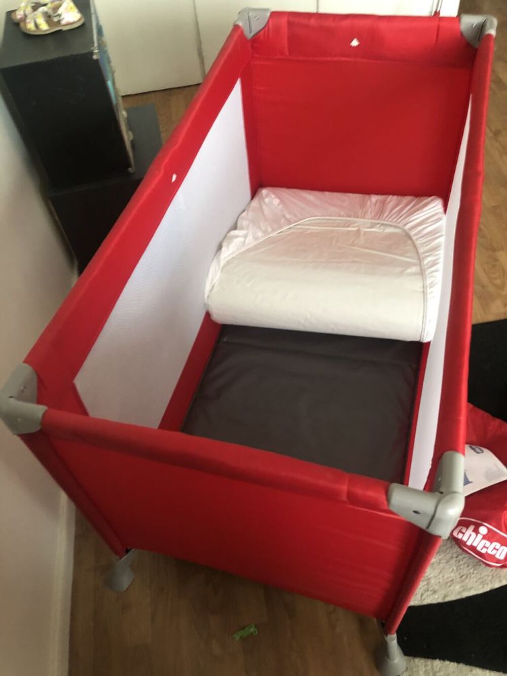 Lit ou berceau nomade matelas b&eacute;b&eacute;. Mobilier enfants