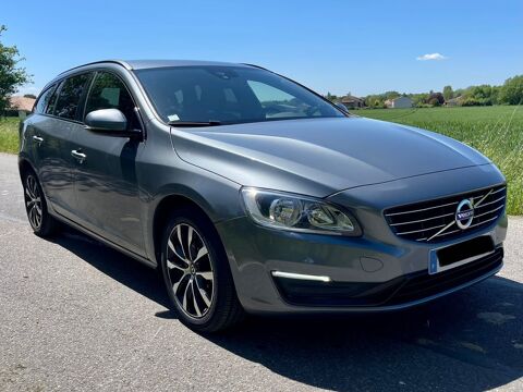 Volvo V60 D2 120 ch Stop&Start Geartronic 6 R-Design 2018 occasion Launaguet 31140