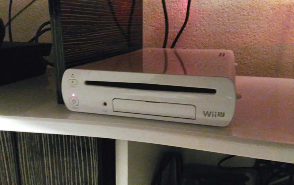 Wii U 24 Go + manette + gamepad + jeux Consoles et jeux vidéos