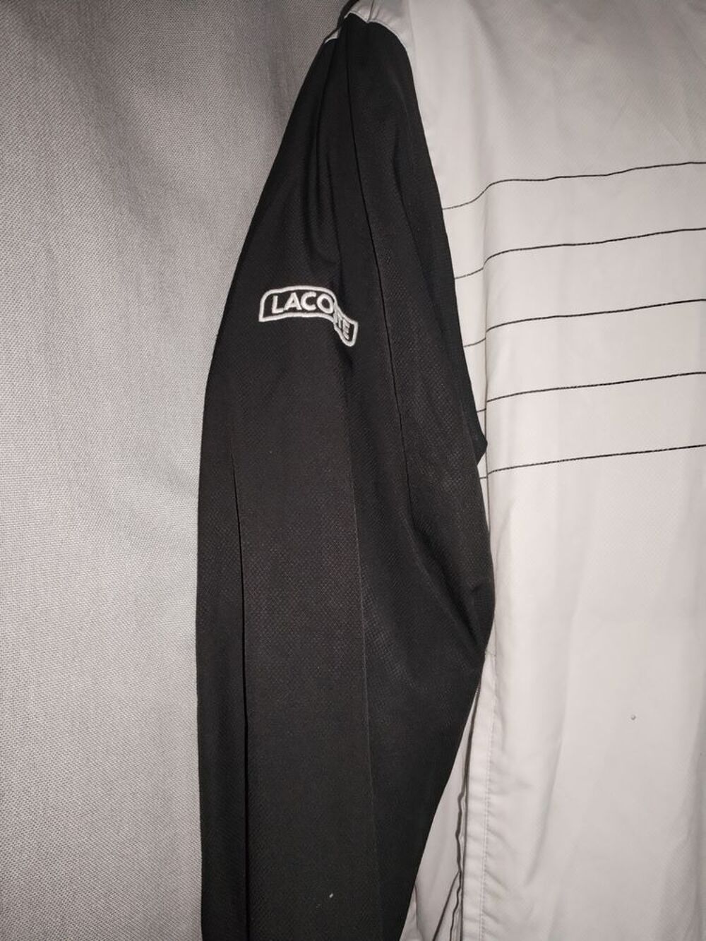 Veste de surv&ecirc;tement LACOSTE (taille L) Vêtements