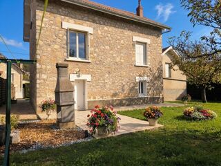 Vente Maison Superbe maison en pierre rénovée 165M2 - DPE C- parc 841 M2 Terrasson-lavilledieu