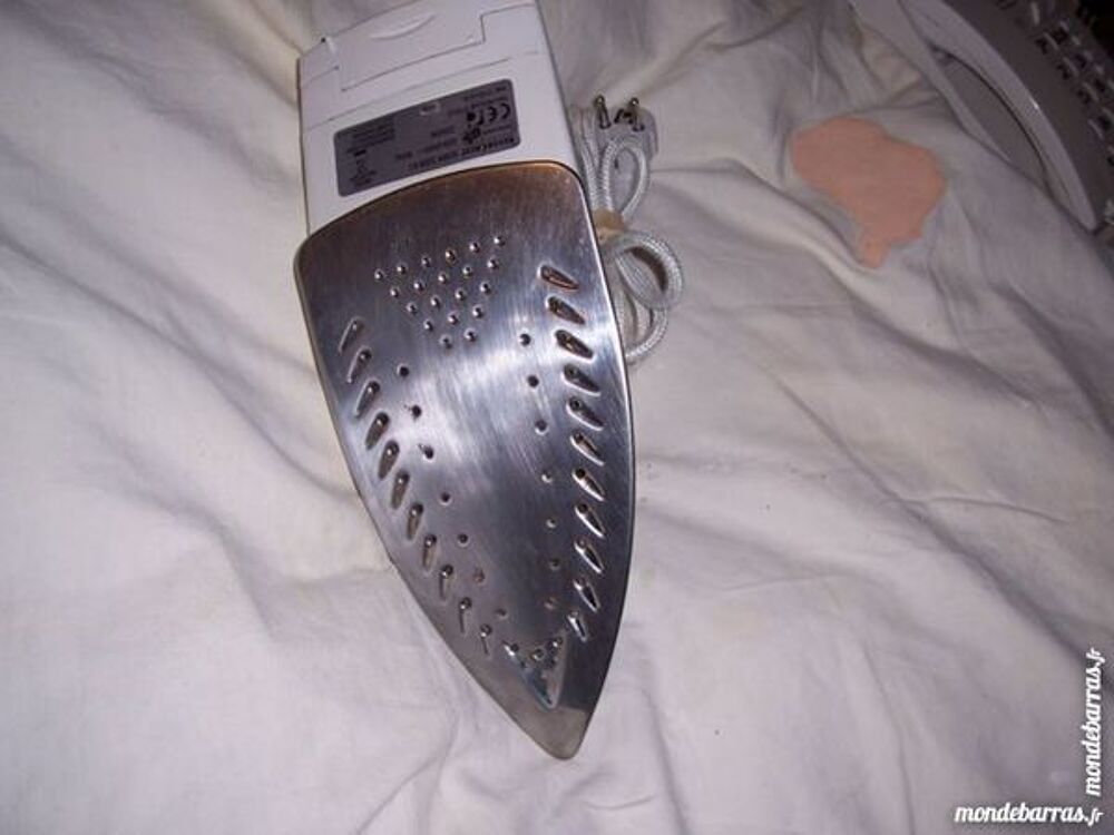FER A REPASSER SILVER CREST Electroménager
