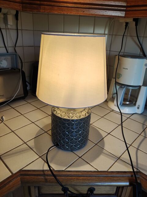 Lampe à poser 25 Pacé (35)