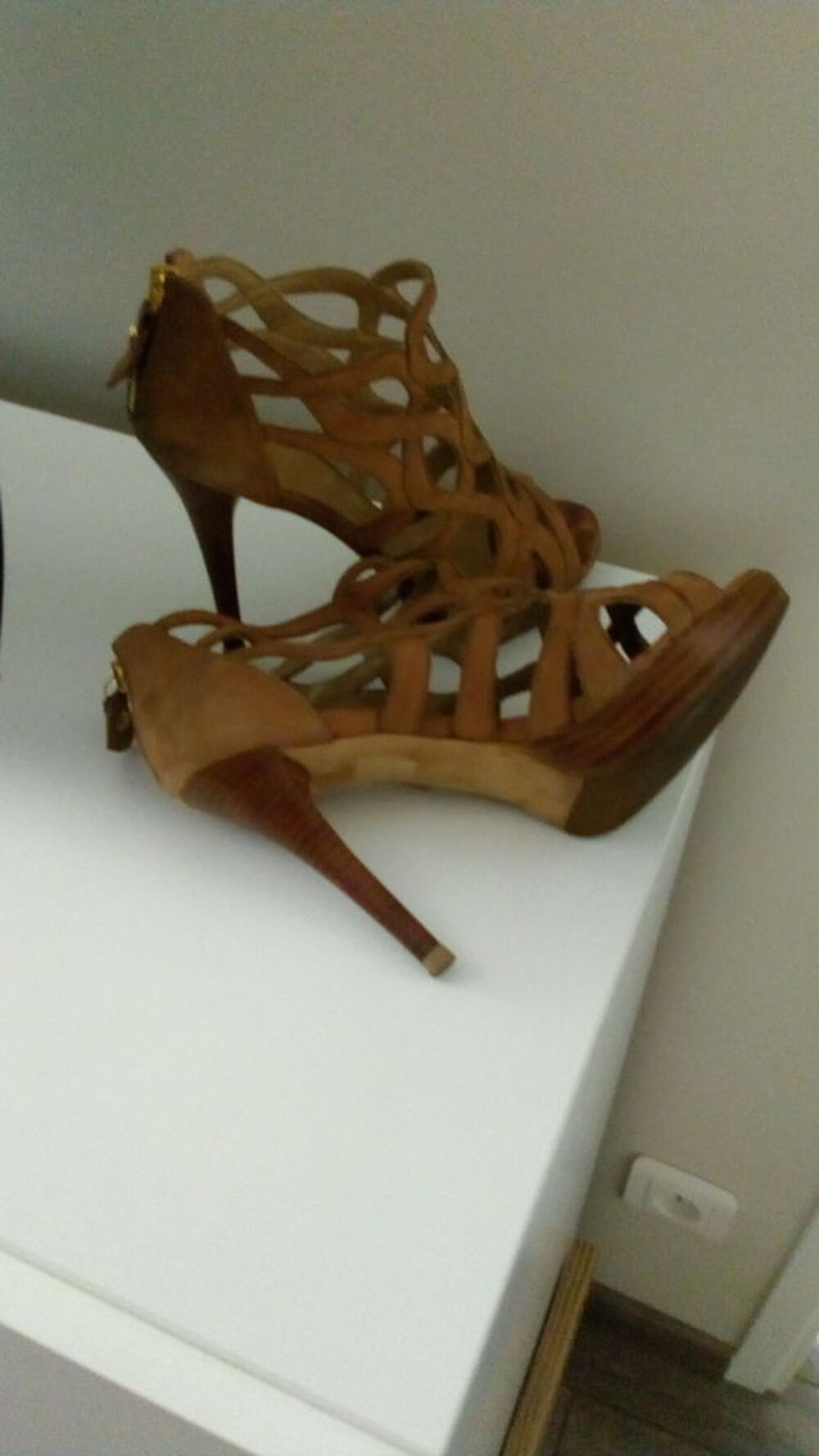 STUART WEITZMAN Sandales nude 37 Chaussures