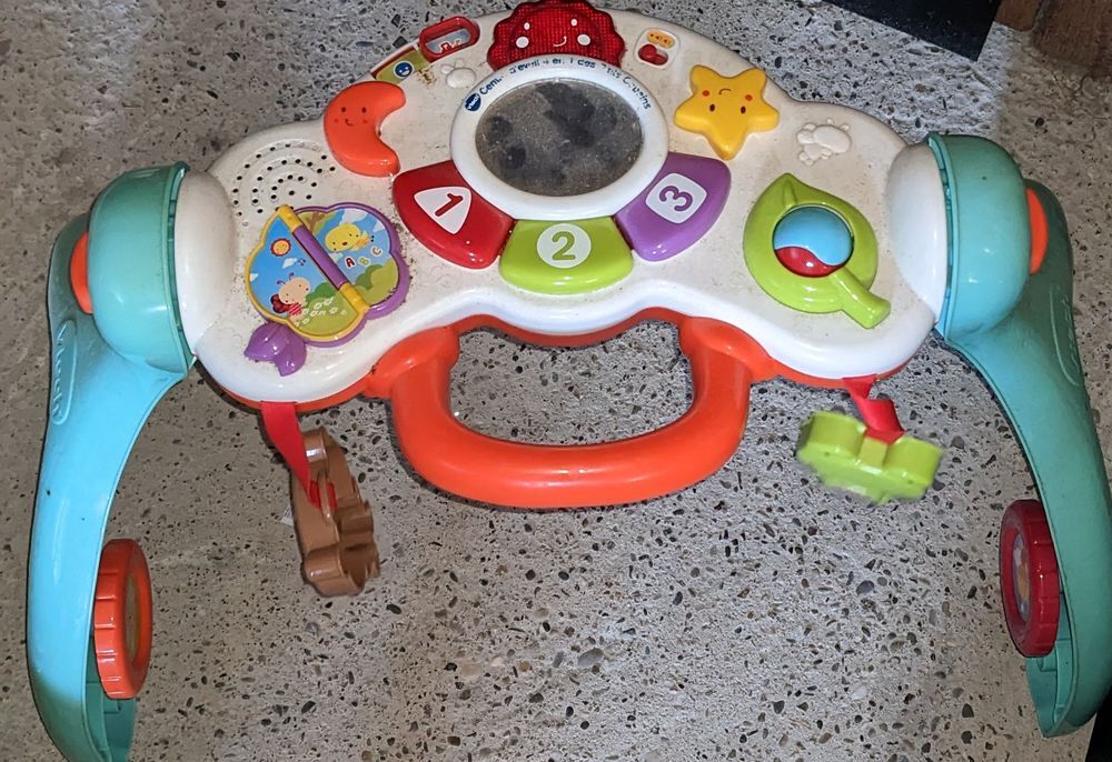 Trotteur musical Mobilier enfants