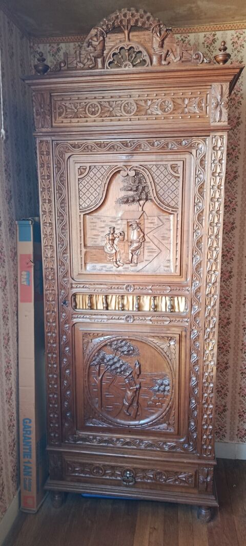 Bonneti�re en bois massif sculpt� 350 Le Mans (72)