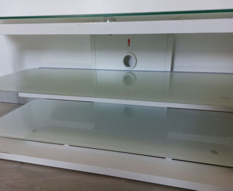 Table basse multimdia (Tl, chane HiFi, console de jeux) 175 Berre-les-Alpes (06)