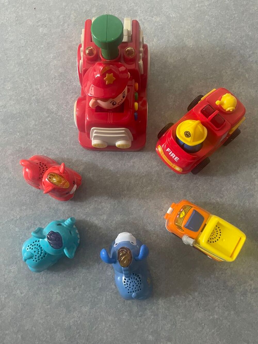 Lot jouets 1er &acirc;ge 12/36 mois Jeux / jouets