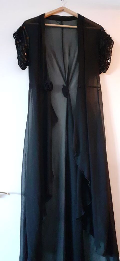 Long gilet  neuf  pour soirée  ou fêtes taille  du 38 au 46  50 Viry-Châtillon (91)