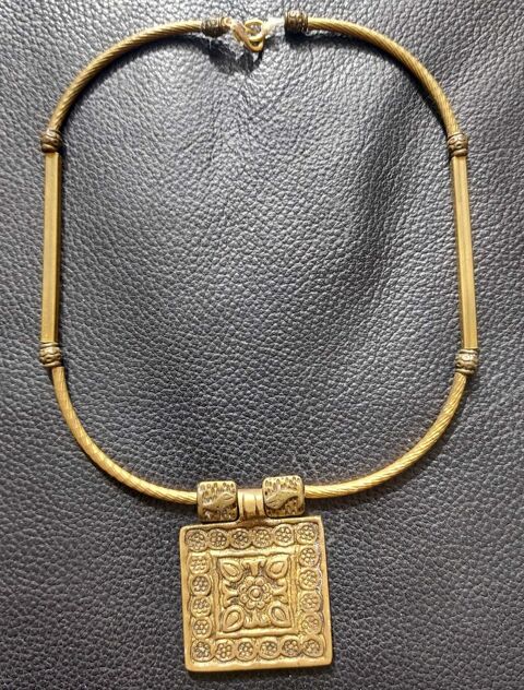collier indien Dombasle-sur-Meurthe (54)