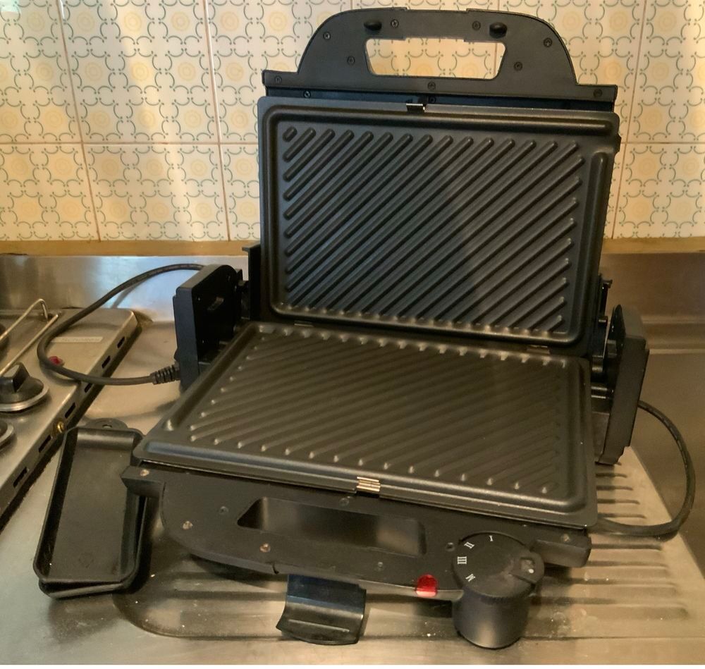 Gril multi-usage Electroménager