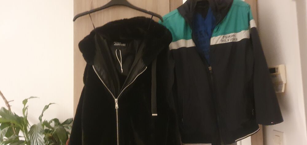 Je suis Audrey Invalide mes veste25eurmanteau 70eur Vêtements