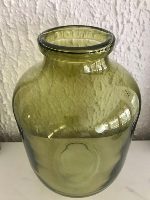 Vase vert  10 Annemasse (74)