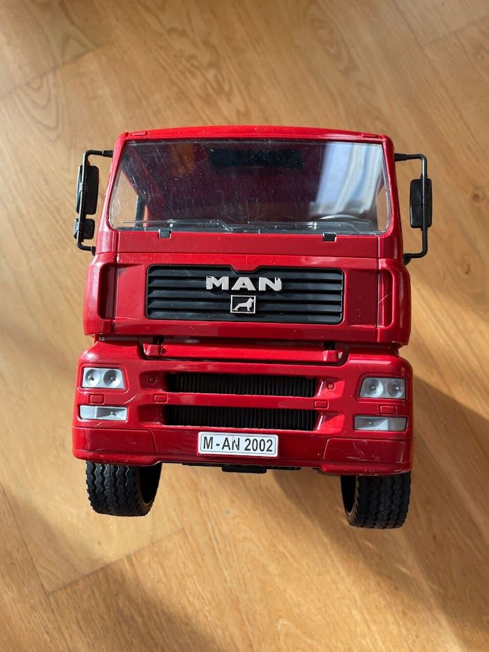 Camion benne Bruder sur porteur MAN 
Jeux / jouets