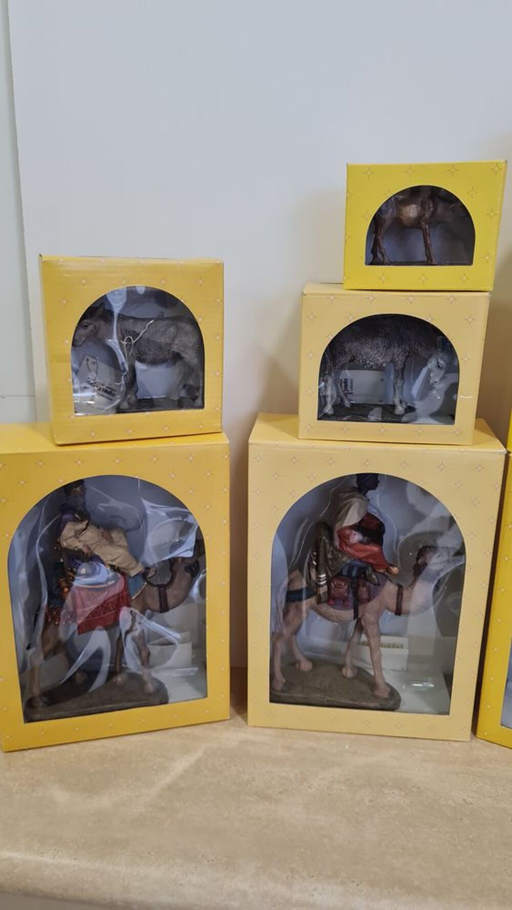 Collection cr&egrave;che delprado 45 figurines 