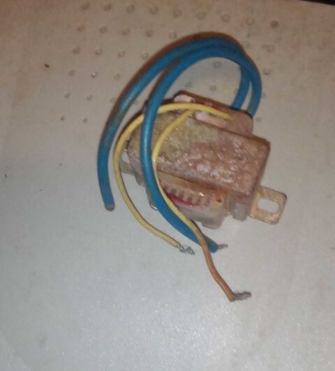 Lot de petits transfo secteur. inscriptions effaces 15 Lampertheim (67)