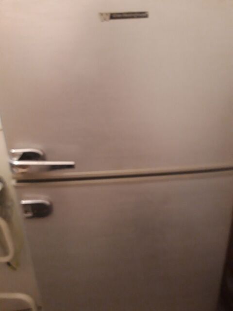 rfrigrateur avec petit conglateur 80 Valence (26)