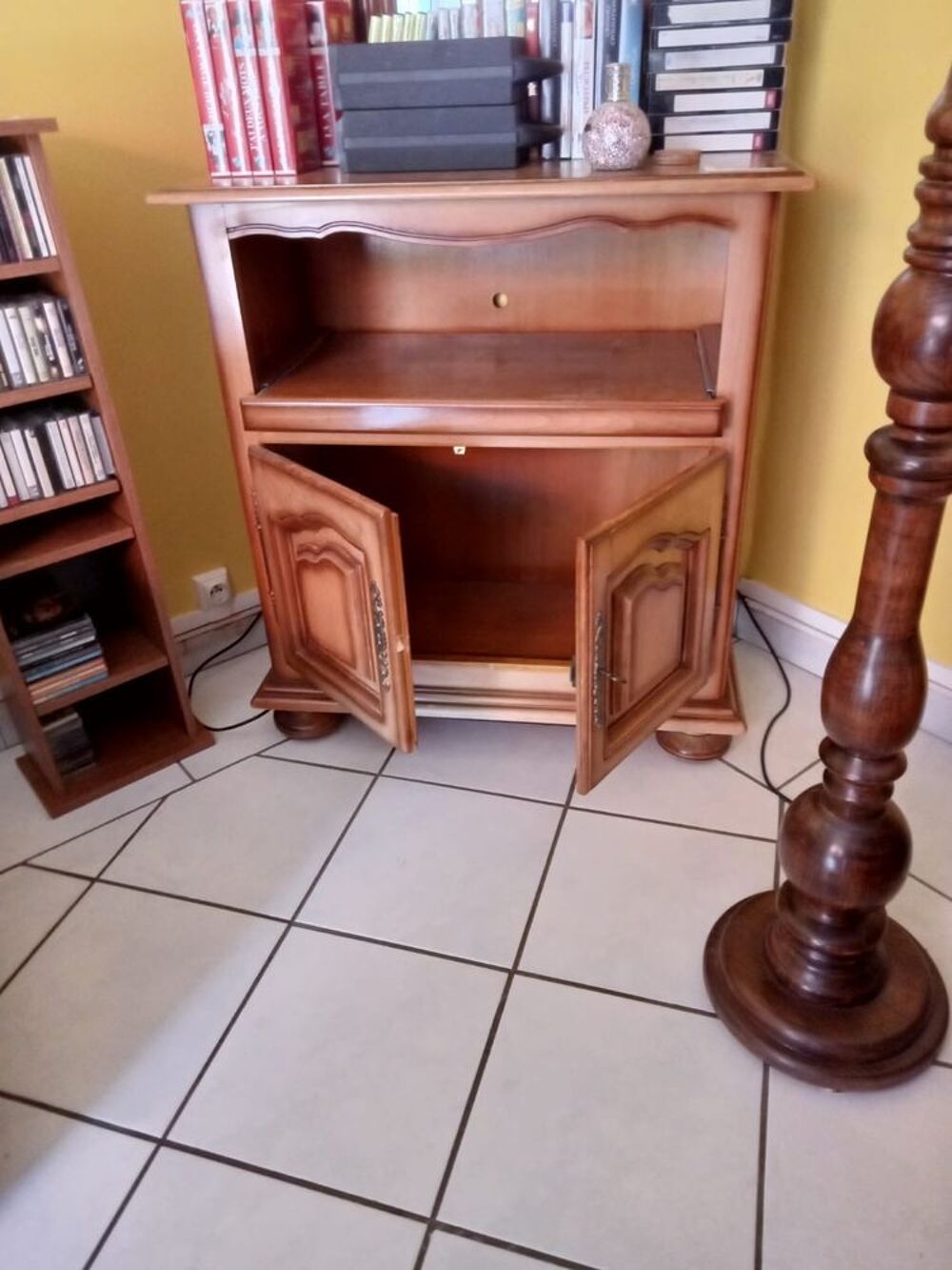 Meubles d&eacute;coration et bureau Meubles