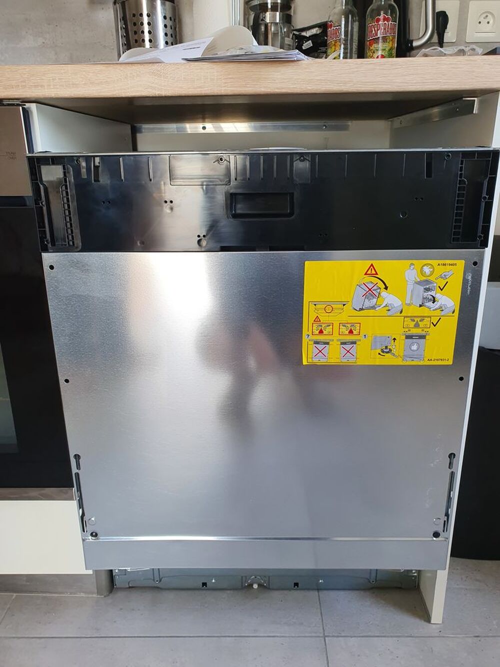 Lave vaisselle encastrable electrolux sous garantie Electroménager