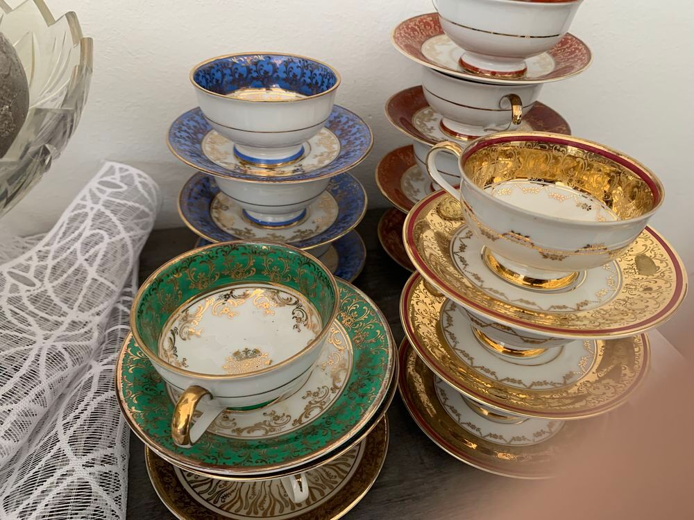 service &agrave; caf&eacute; de couleur Décoration