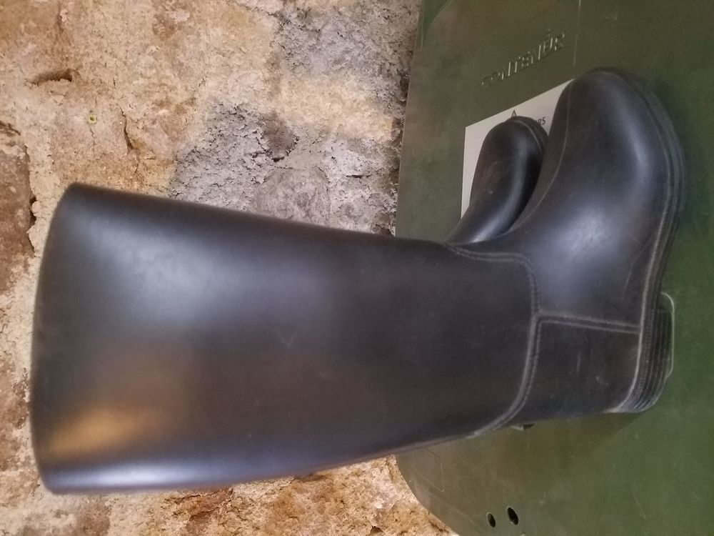  bottes 
Chaussures
