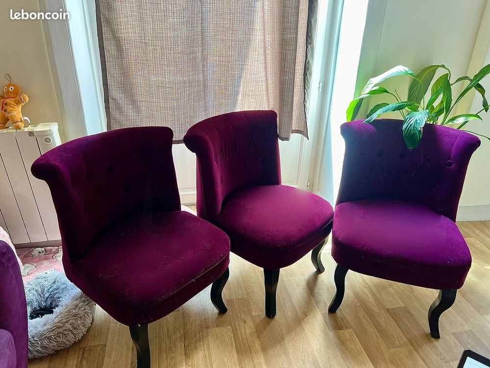 Canap&eacute; + 4 fauteuils + paire de rideau violet Meubles