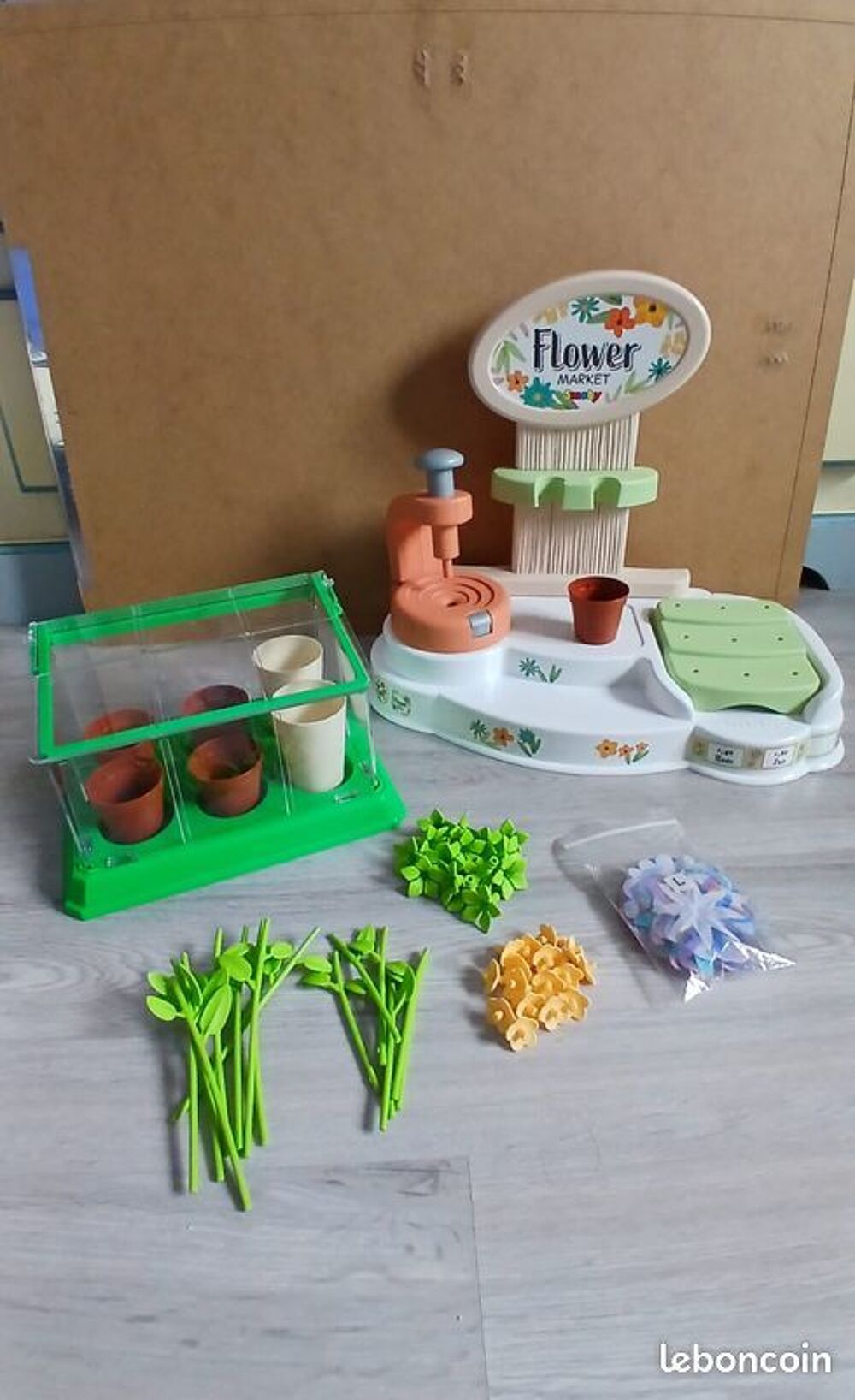 Stand de cr&eacute;ation de fleurs SMOBY Jeux / jouets