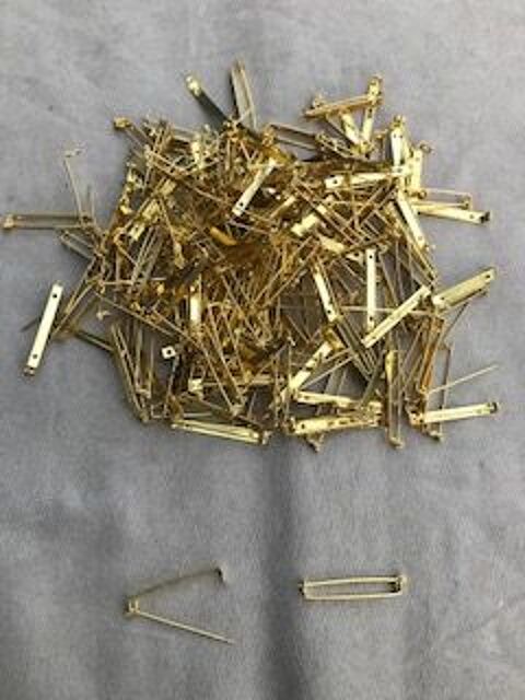 Cent attaches pour broches 15 Mottier (38)