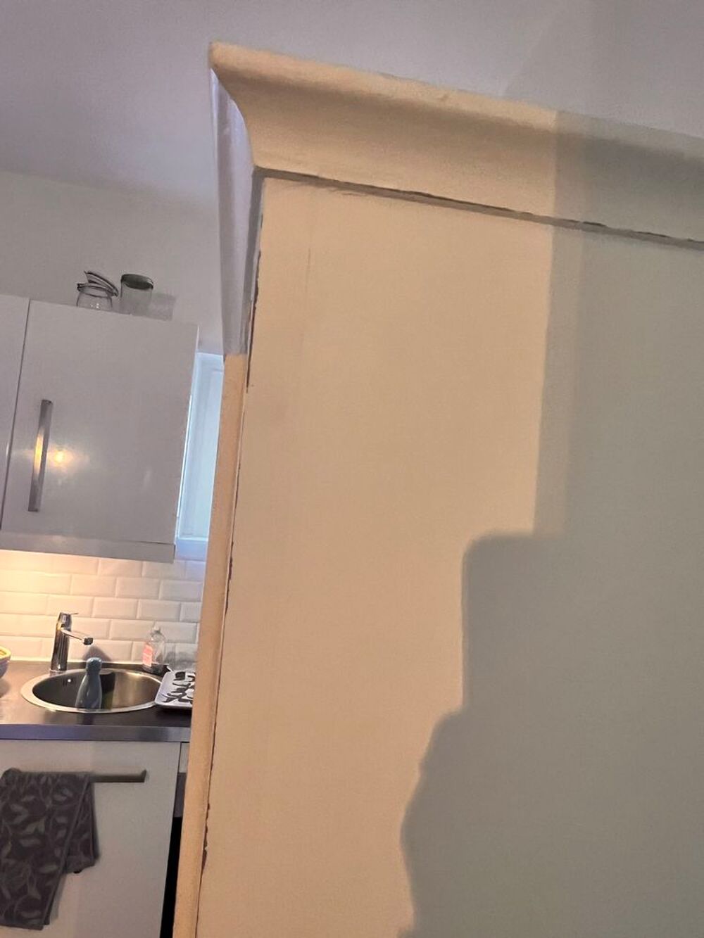 Armoire bonneti&egrave;re Maisons du Monde ELISA blanche avec miroir Meubles